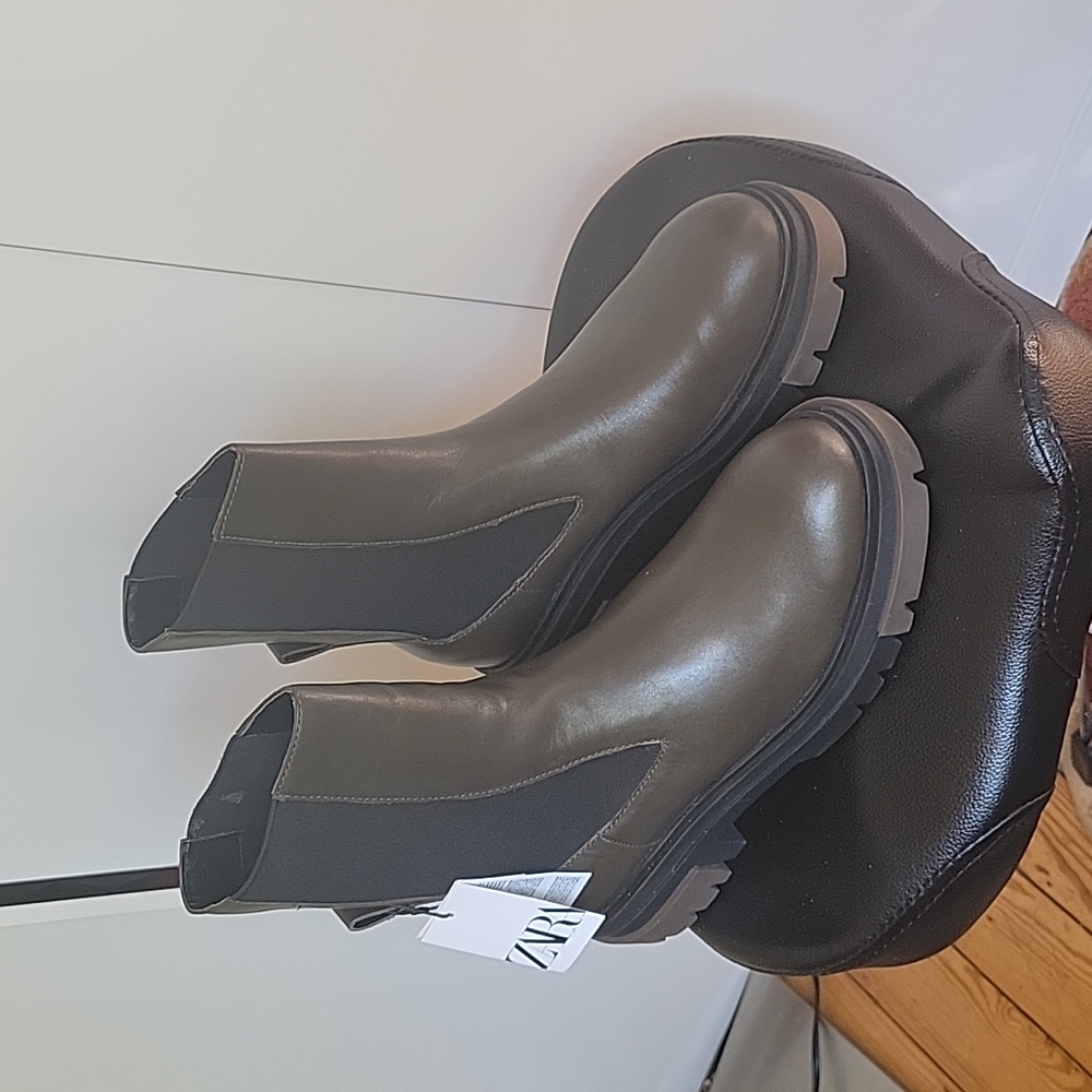 🎉HP🎉NWT ZARA LEATHER ANKLE BOOTS - Picture 4 of 17